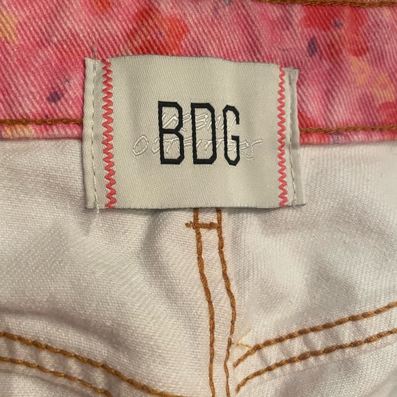 BDG Urban Outfitters WOMAN PINK ROSE PAINTED FLORALS High Rise Flare Leg Jeans - Picture 5 of 7